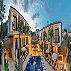 Surga Alaçatı